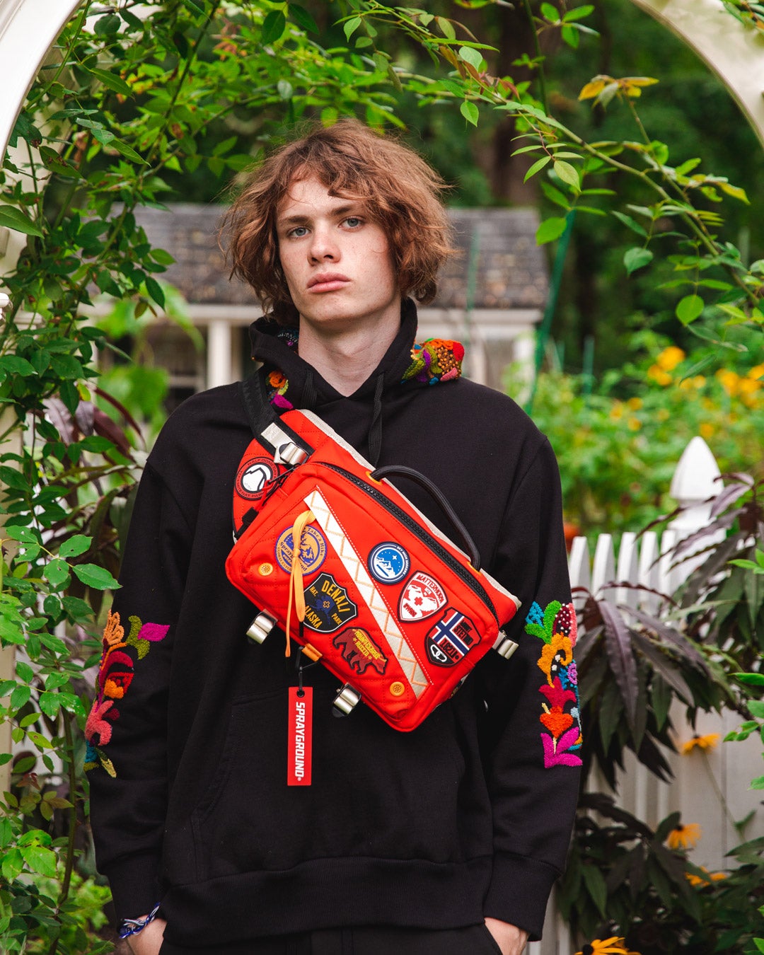 GLOBAL EXPEDITION CARGO CROSSBODY