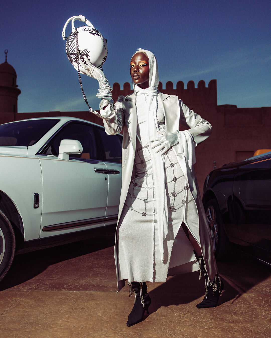 A.I.8 AFRICAN INTELLIGENCE - ORIGIN STORY GLOBE BAG