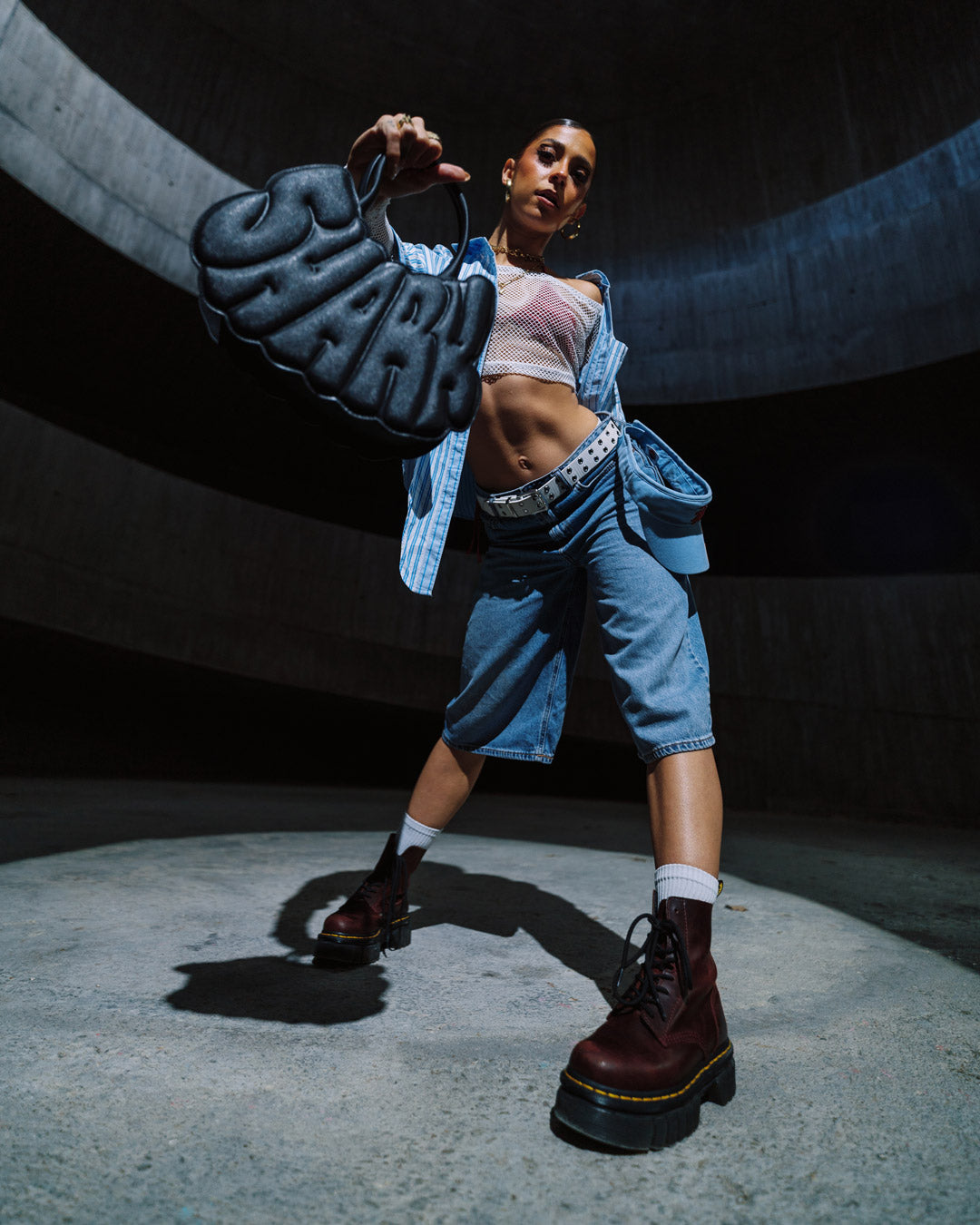 BUBBLE BUBBLE SHARK HANDBAG