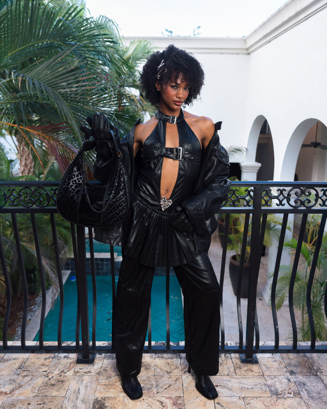 NEMESIS HUNT VICE SHOULDER BAG